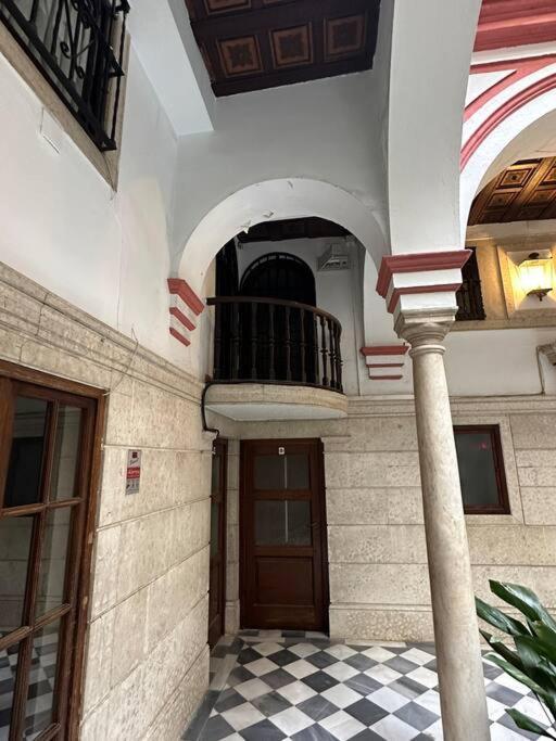 Apartamento Patio Sevillano Frente Catedral Εξωτερικό φωτογραφία